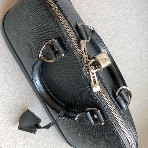 Louis Vuitton Alma PM - Picture 5 of 8